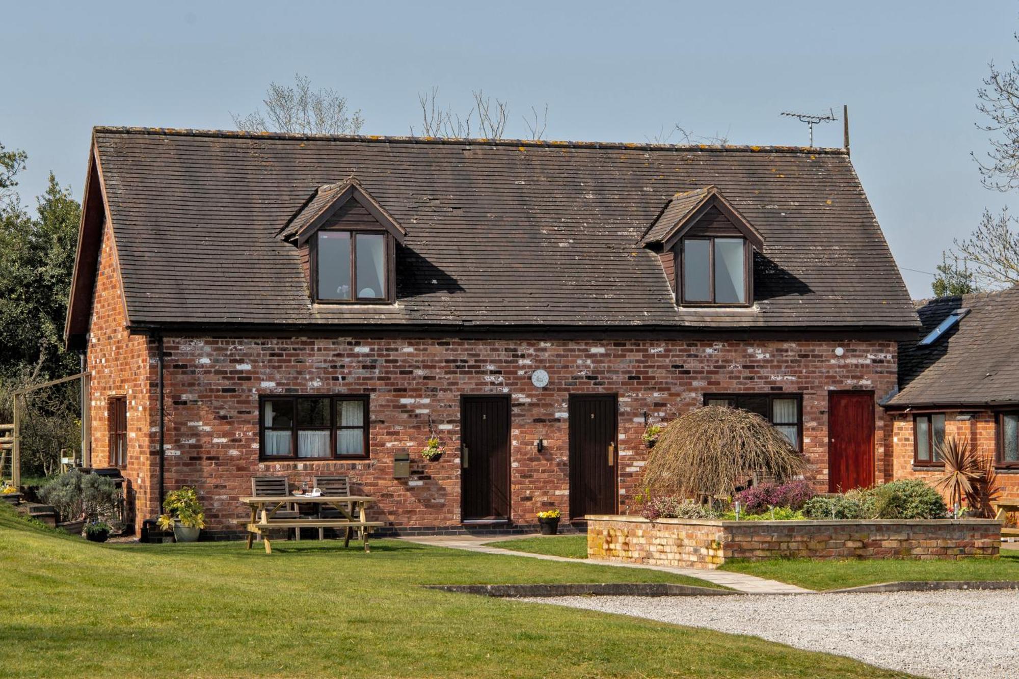 Charlie'S Cottage With Alpacas And 7Mins Drive To Alton Towers Denstone Εξωτερικό φωτογραφία